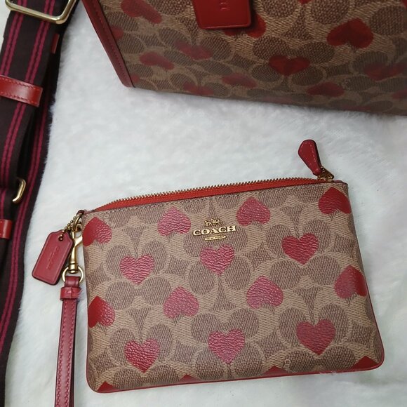 Coach bag and wristlet a - Picture 3 of 6